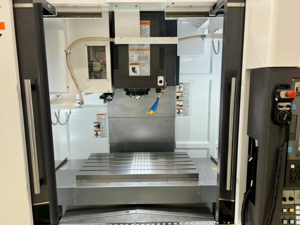 Vertical Machining Centres/VC G105 Vertical Machining Centre